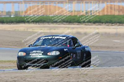 media/Apr-30-2022-CalClub SCCA (Sat) [[98b58ad398]]/Group 5/Race (Outside Grapevine)/